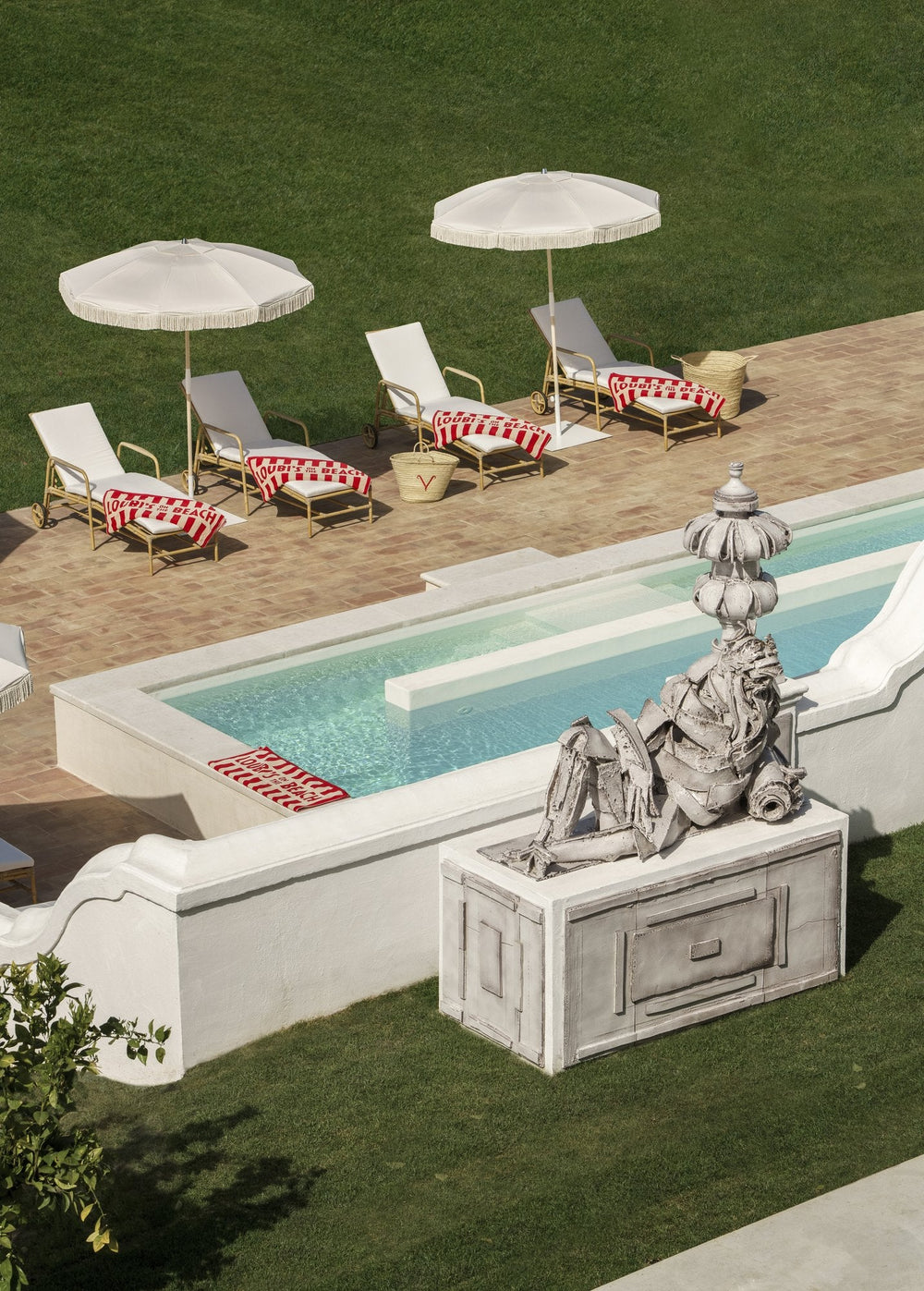 The pool at Vermelho, Melides