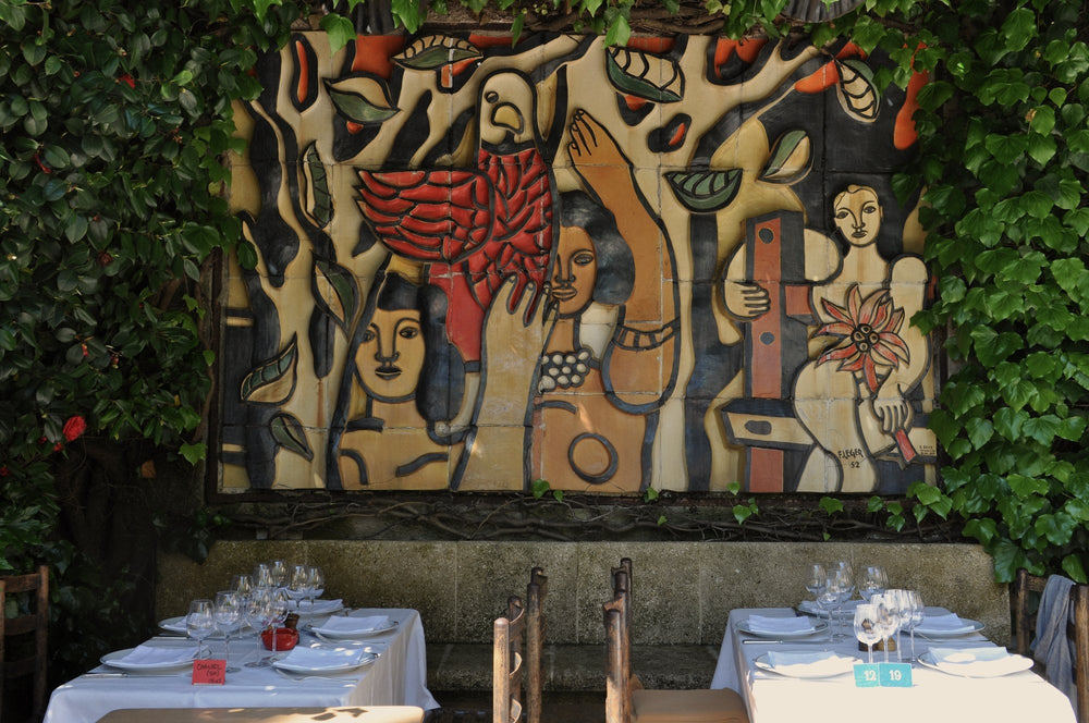 The Léger mural on the terrace of La Colombe d'Or